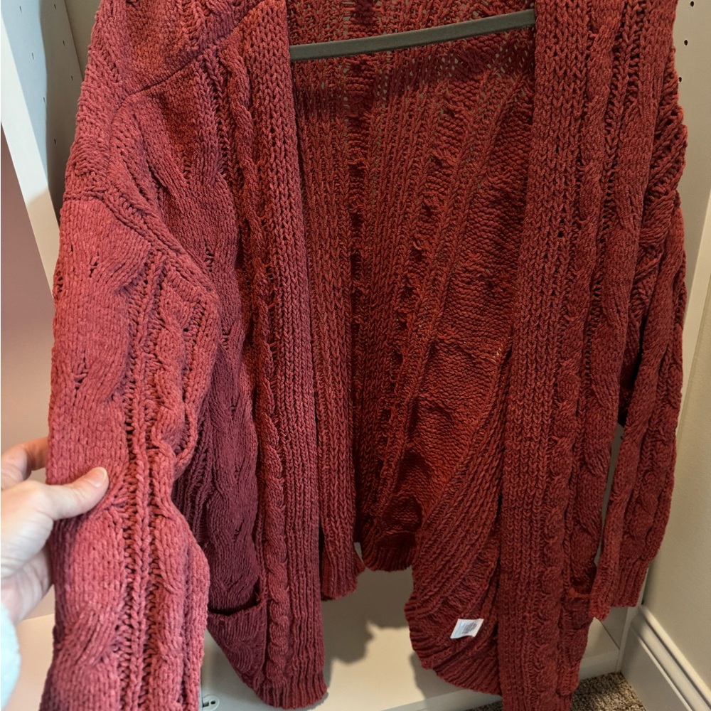 Women's Cable Knit Sweater - Deep Rose Color